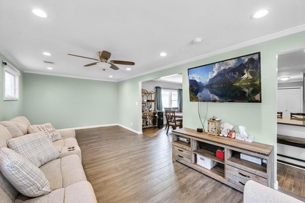 Interior, Living room, Recessed Lighting, Wood Texture Flooring