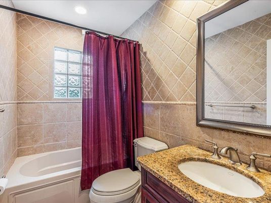 Bathroom, Interior, Recessed Lighting