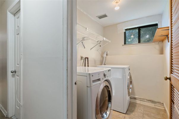 Interior, Washer