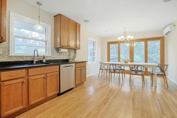 Chandelier, Dining room, Interior, Kitchen, Pendant Lights, Wood Texture Flooring