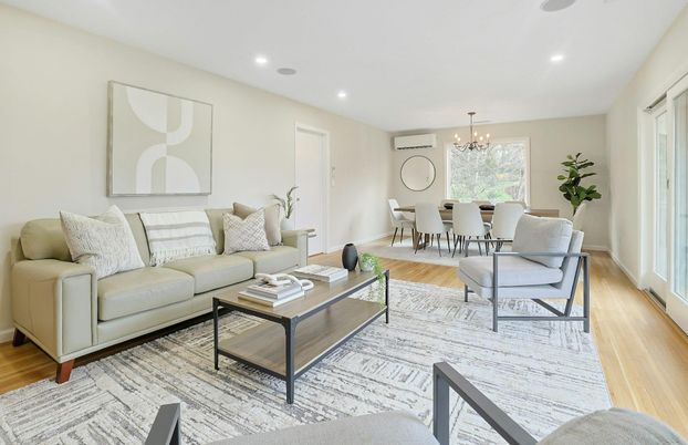 Chandelier, Dining room, Interior, Living room, Recessed Lighting, Wood Texture Flooring