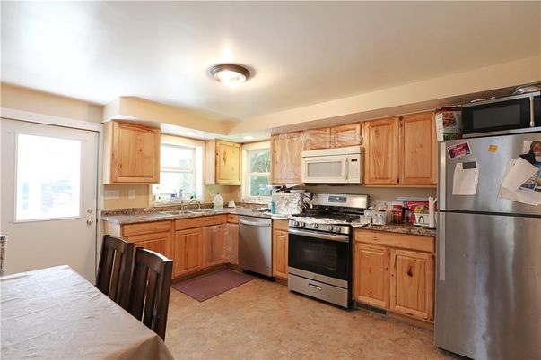 Interior, Kitchen, Stainless Steel Appliances