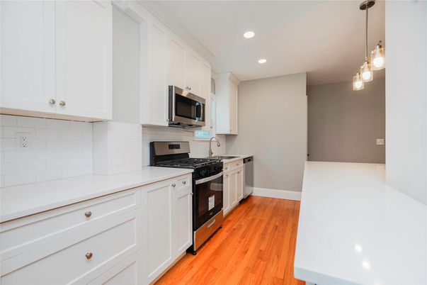 Interior, Kitchen, Pendant Lights, Recessed Lighting, Wood Texture Flooring