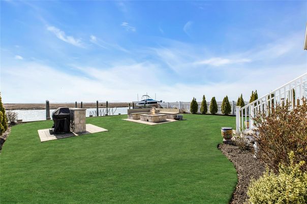 Backyard, Exterior, Lake, Water