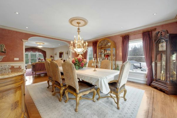 Chandelier, Dining room, Interior, Living room, Recessed Lighting, Wood Texture Flooring