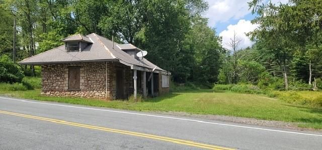 Exterior, Facade, Brick Facade, None