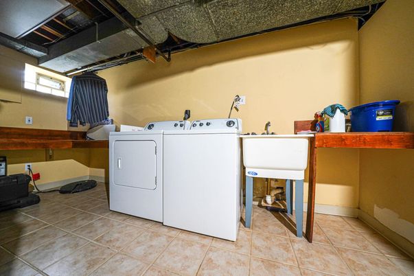 Interior, Washer