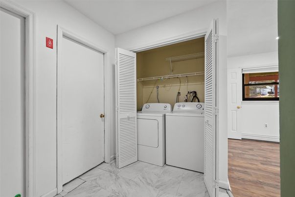 Interior, Marble, Utility Closets, Washer, Wood Texture Flooring