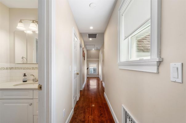 Bathroom, Interior, Recessed Lighting, Wood Texture Flooring