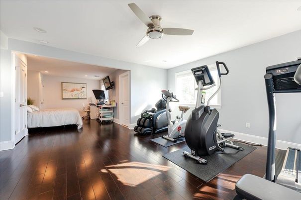 Fitness Equipment, Interior, Recessed Lighting, Wood Texture Flooring