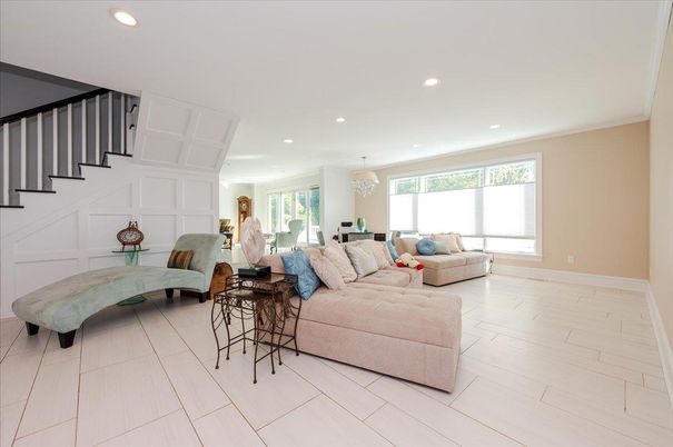 Chandelier, Interior, Living room, Recessed Lighting