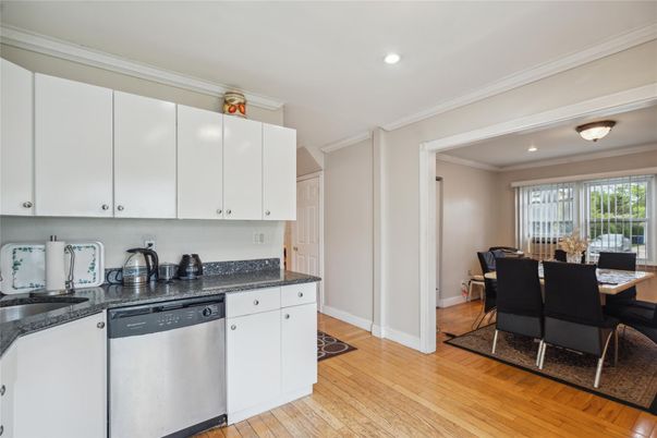 Dining room, Interior, Kitchen, Recessed Lighting, Wood Texture Flooring
