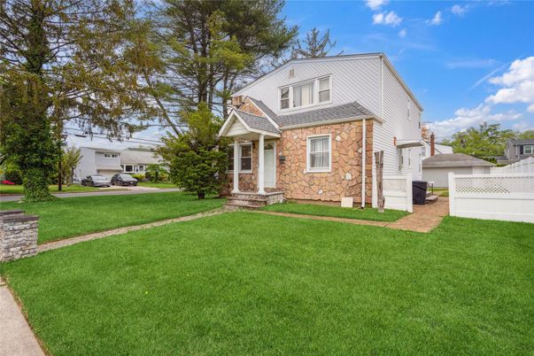 Attached, Backyard, Exterior, Facade, Split Level