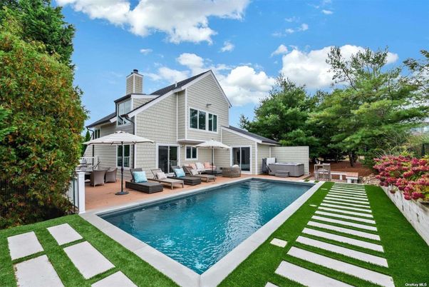 Exterior, Hot Tub, Pool