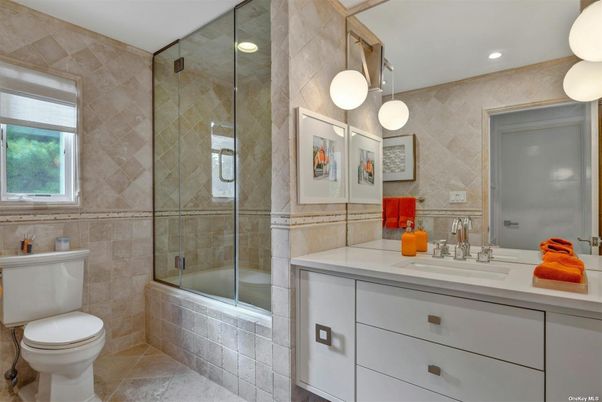 Bathroom, Glass Shower, Interior, Pendant Lights, Recessed Lighting