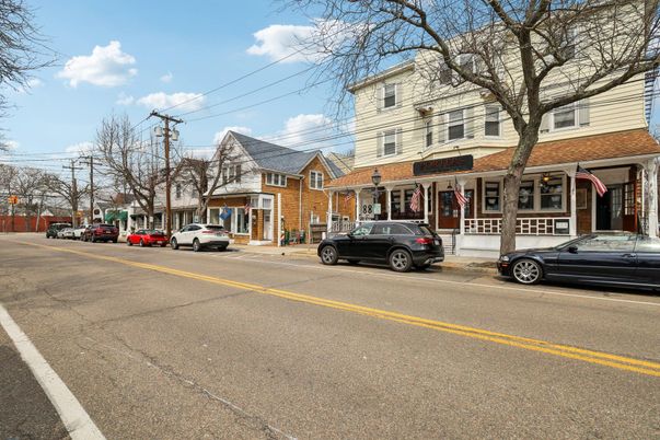 Exterior, Facade, Brick Facade, Queen Anne Victorian
