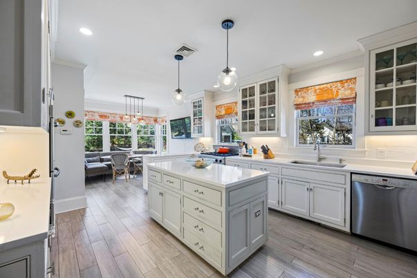 Interior, Kitchen, Pendant Lights, Recessed Lighting, Wood Texture Flooring