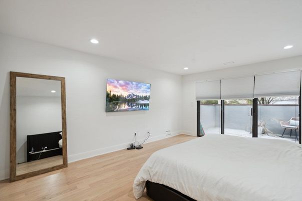 Bedroom, Interior, Recessed Lighting, Wood Texture Flooring
