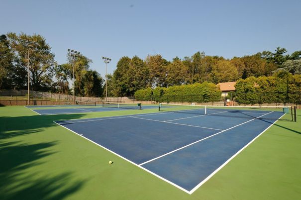 Exterior, Tennis Courts
