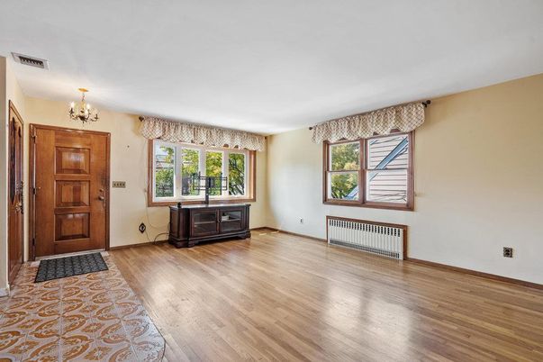 Chandelier, Interior, Wood Texture Flooring
