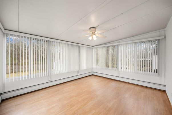 Empty room, Interior, Sun Room, Wood Texture Flooring