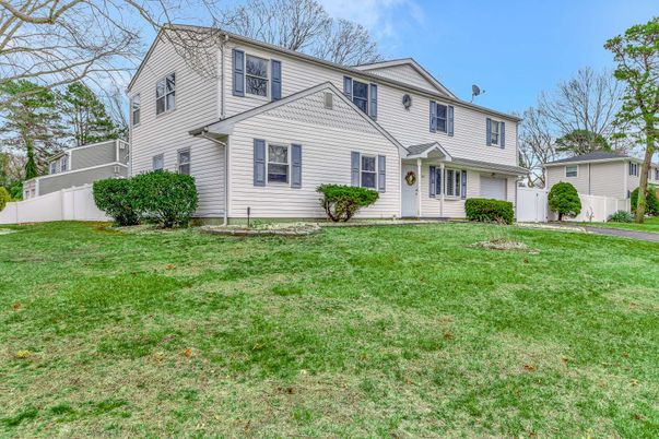 Backyard, Exterior, Facade, Farmhouse