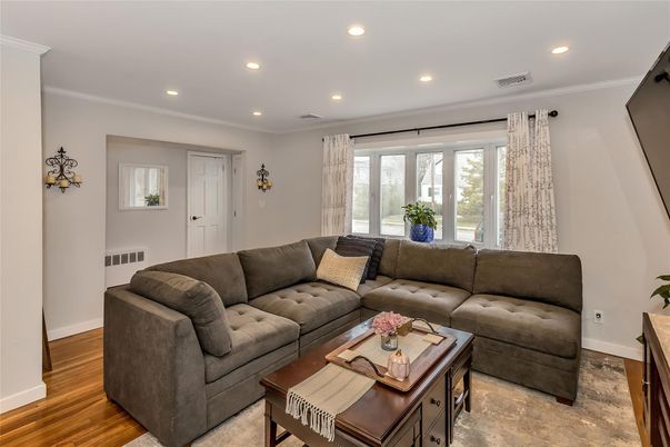 Interior, Living room, Recessed Lighting, Wood Texture Flooring