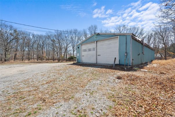 Backyard, Detached Garage, Exterior