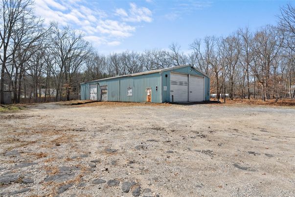 Backyard, Detached Garage, Exterior