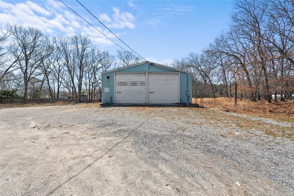 Backyard, Detached Garage, Exterior