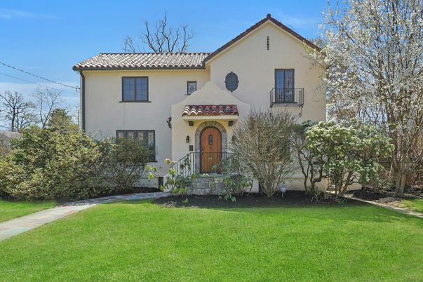 Backyard, Exterior, Facade, Spanish Mediterranean