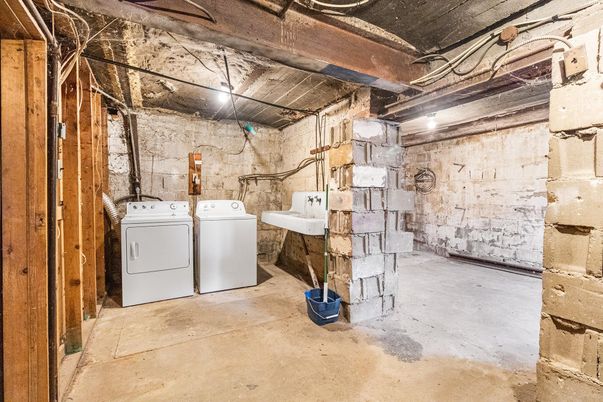 Interior, Stone Walls, Washer