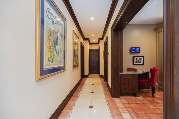 Interior, Recessed Lighting