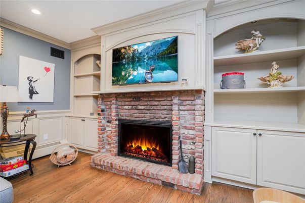 Fireplace, Interior, Recessed Lighting, Wood Texture Flooring