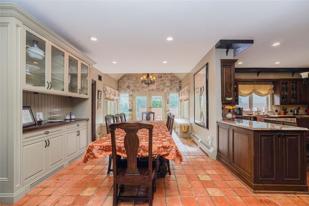 Dining room, Interior, Kitchen, Recessed Lighting