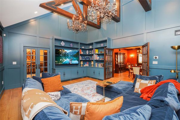 Chandelier, Interior, Living room, Recessed Lighting, Wooden Beams, Wood Texture Flooring