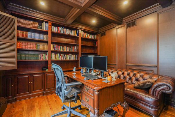 Home Office, Interior, Recessed Lighting, Wooden Beams, Wood Texture Flooring