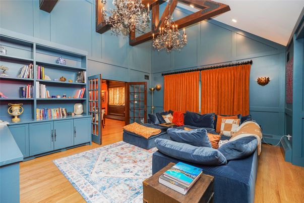 Chandelier, Interior, Living room, Recessed Lighting, Wooden Beams, Wood Texture Flooring