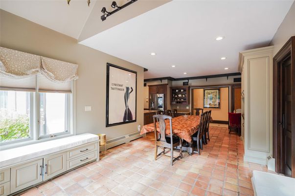 Dining room, Interior, Recessed Lighting