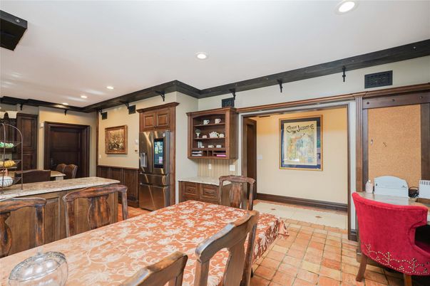 Interior, Recessed Lighting