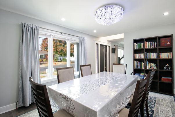 Dining room, Interior, Recessed Lighting, Wood Texture Flooring