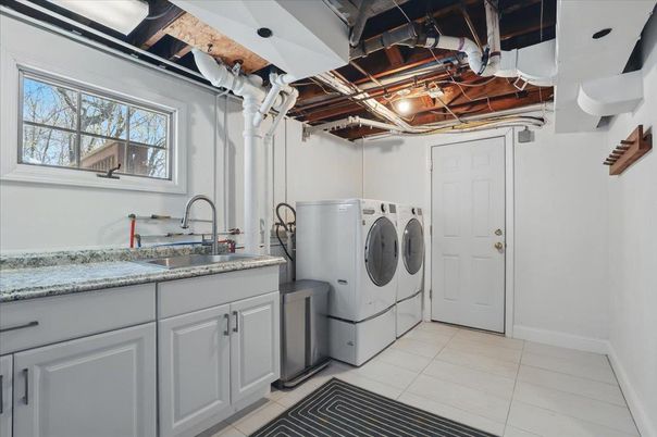 Interior, Washer