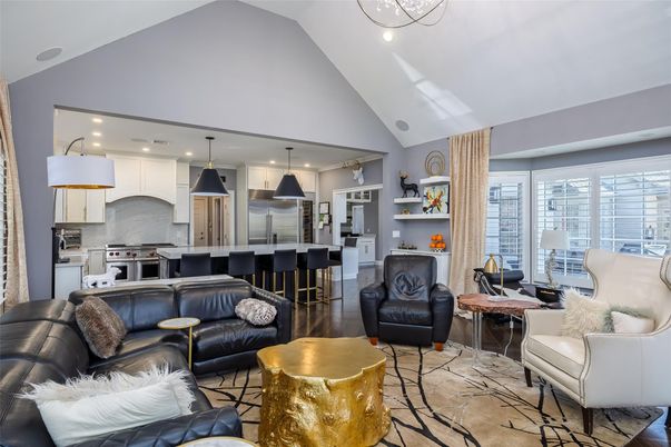 Interior, Kitchen, Living room, Pendant Lights, Recessed Lighting, Stainless Steel Appliances