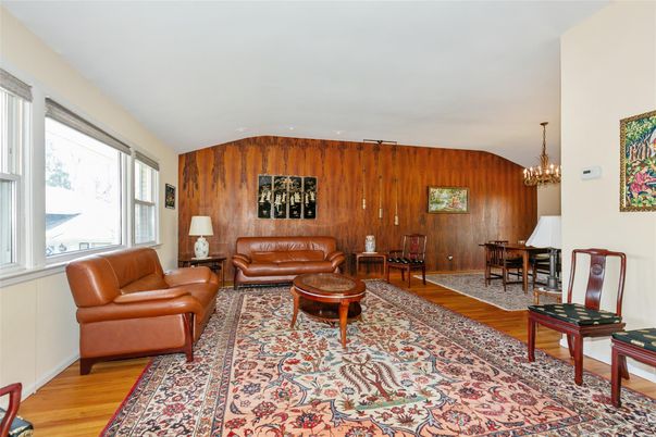 Chandelier, Dining room, Interior, Living room, Wood Texture Flooring, Wooden Walls