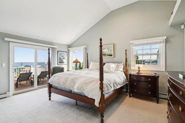 Bedroom, Interior, Water