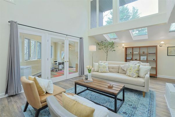 Interior, Living room, Recessed Lighting, Wood Texture Flooring