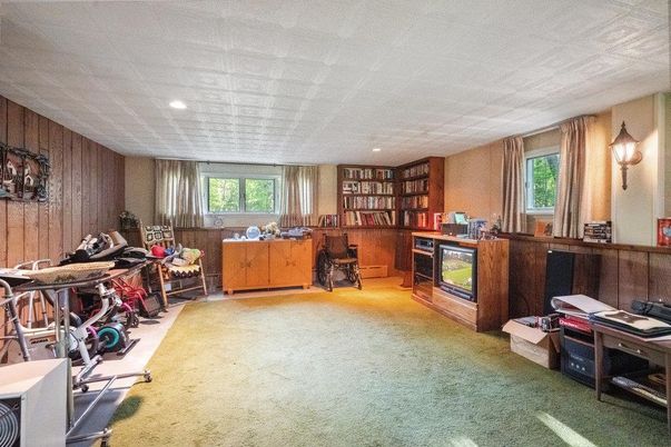 Fitness Equipment, Interior, Living room, Recessed Lighting