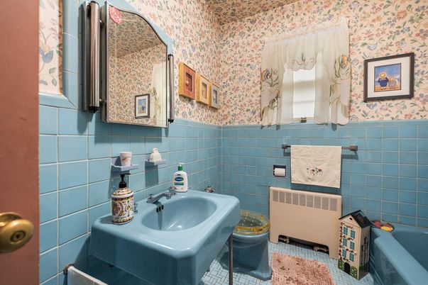 Bathroom, Interior