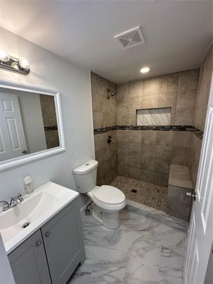 Bathroom, Interior, Marble, Recessed Lighting