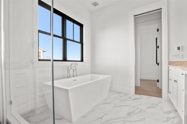 Bathroom, Free Standing Baths, Interior, Marble